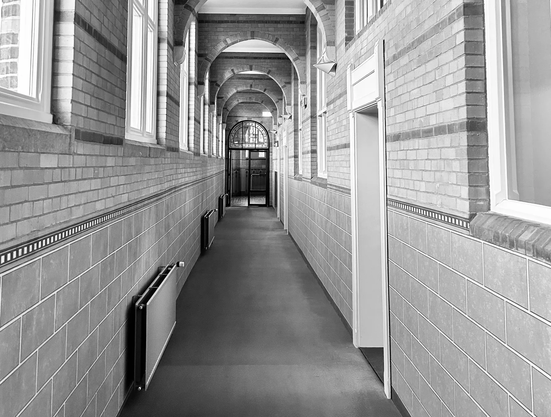 De monumentale gang van het kantoor